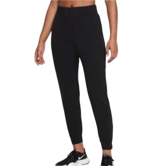 Nike Pants - Nike Bliss Luxe Women's Slim Fit Training Pants Joggers BlackCV5848-010 Small